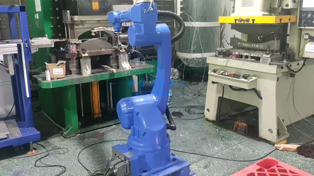 一拖二沖壓機(jī)器人